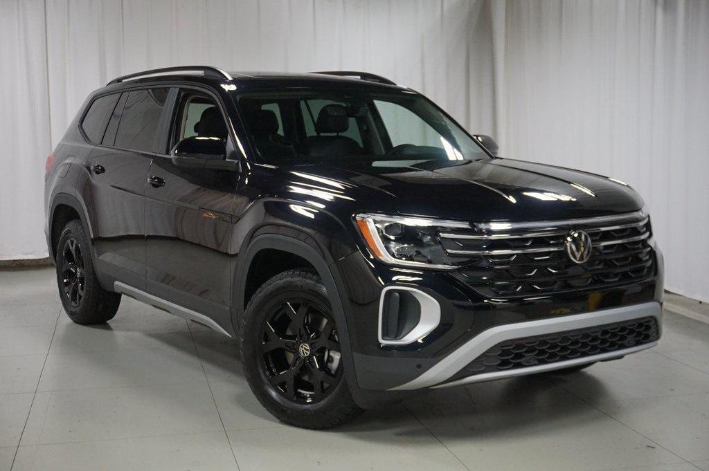 new 2026 Volkswagen Atlas car, priced at $45,827
