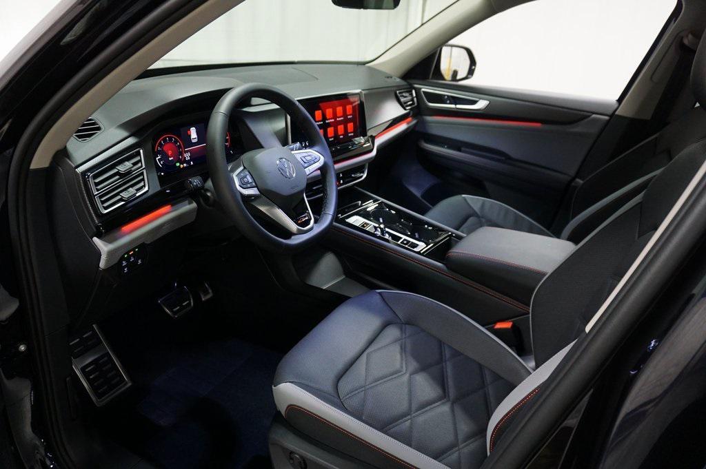 new 2026 Volkswagen Atlas car, priced at $45,827