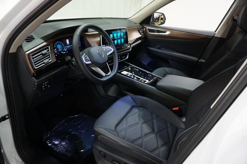 new 2026 Volkswagen Atlas car, priced at $46,862