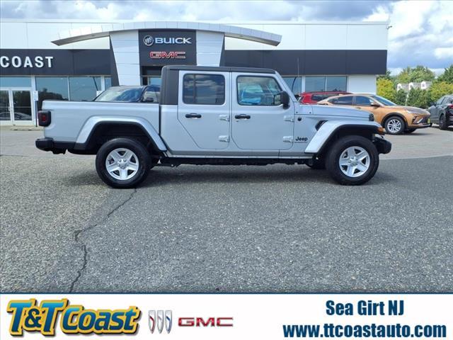 used 2022 Jeep Gladiator car, priced at $27,935