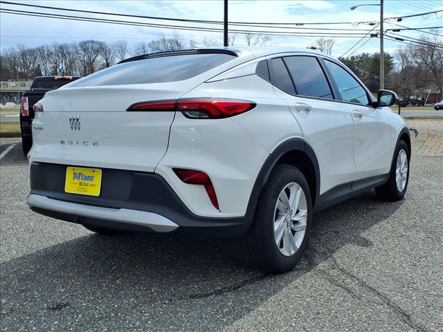 new 2025 Buick Envista car, priced at $24,035