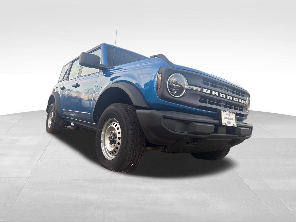 new 2025 Ford Bronco car, priced at $42,377