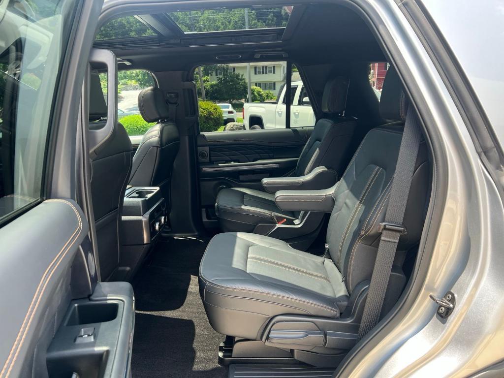 used 2023 Ford Expedition car, priced at $58,589