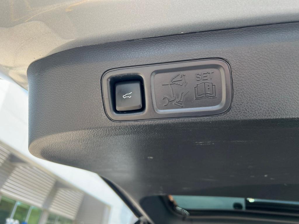 used 2023 Ford Expedition car, priced at $58,589