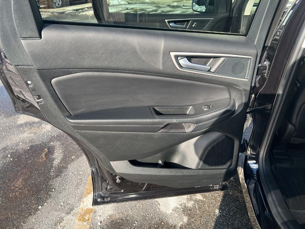 used 2024 Ford Edge car, priced at $29,393