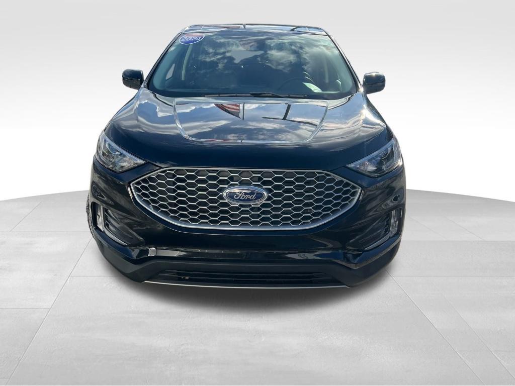 used 2024 Ford Edge car, priced at $29,393
