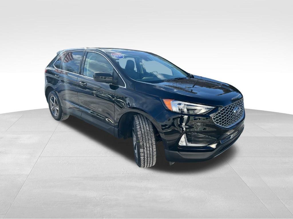 used 2024 Ford Edge car, priced at $29,393
