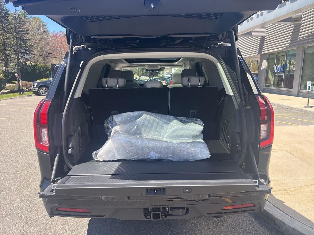new 2026 Ford Expedition car, priced at $70,650