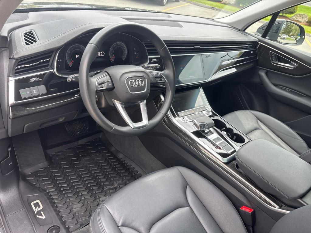 used 2023 Audi Q7 car, priced at $42,589