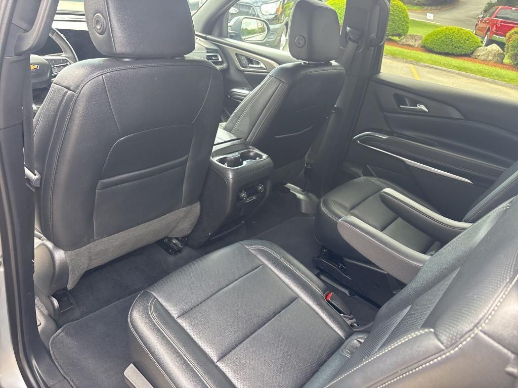 used 2024 Chevrolet Traverse car, priced at $40,589
