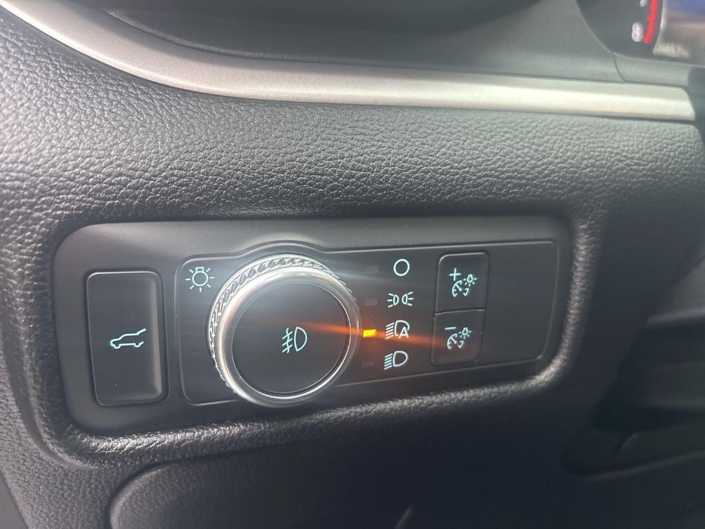 used 2022 Ford Explorer car, priced at $28,071