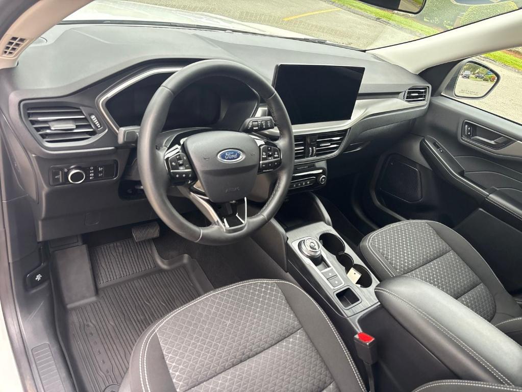 used 2023 Ford Escape car, priced at $26,389