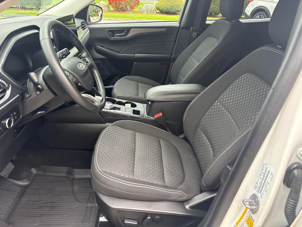 used 2023 Ford Escape car, priced at $26,389