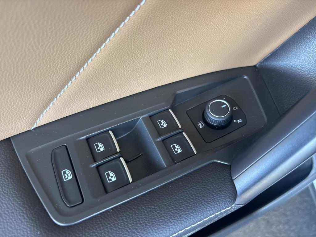 used 2024 Volkswagen Tiguan car, priced at $28,589