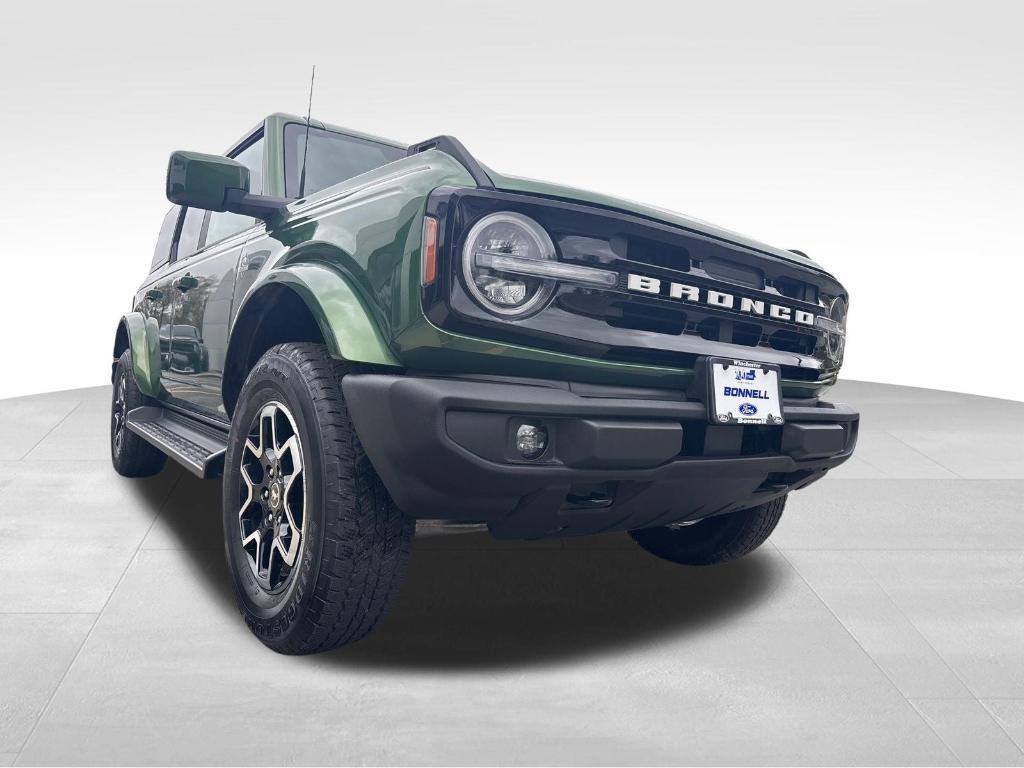 used 2025 Ford Bronco car, priced at $49,476