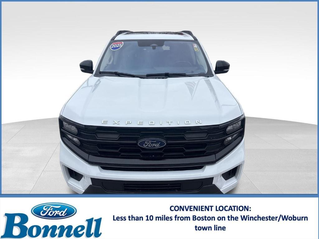 used 2025 Ford Expedition car, priced at $59,306