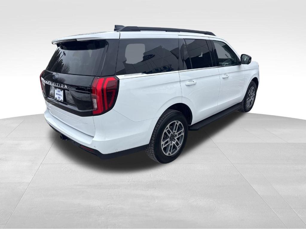 used 2025 Ford Expedition car, priced at $59,306