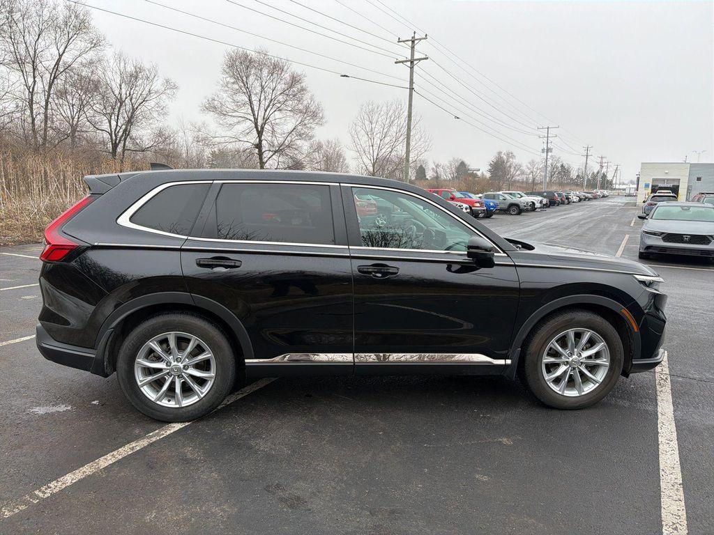 used 2024 Honda CR-V car, priced at $31,900