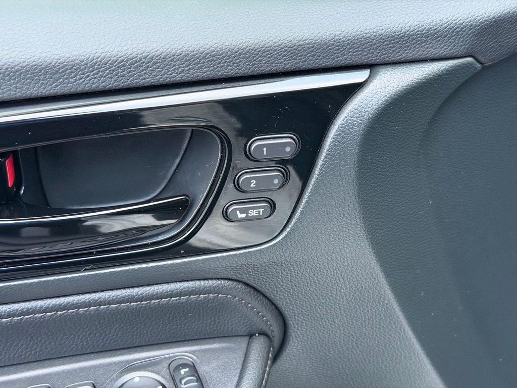 used 2024 Honda Odyssey car, priced at $39,400