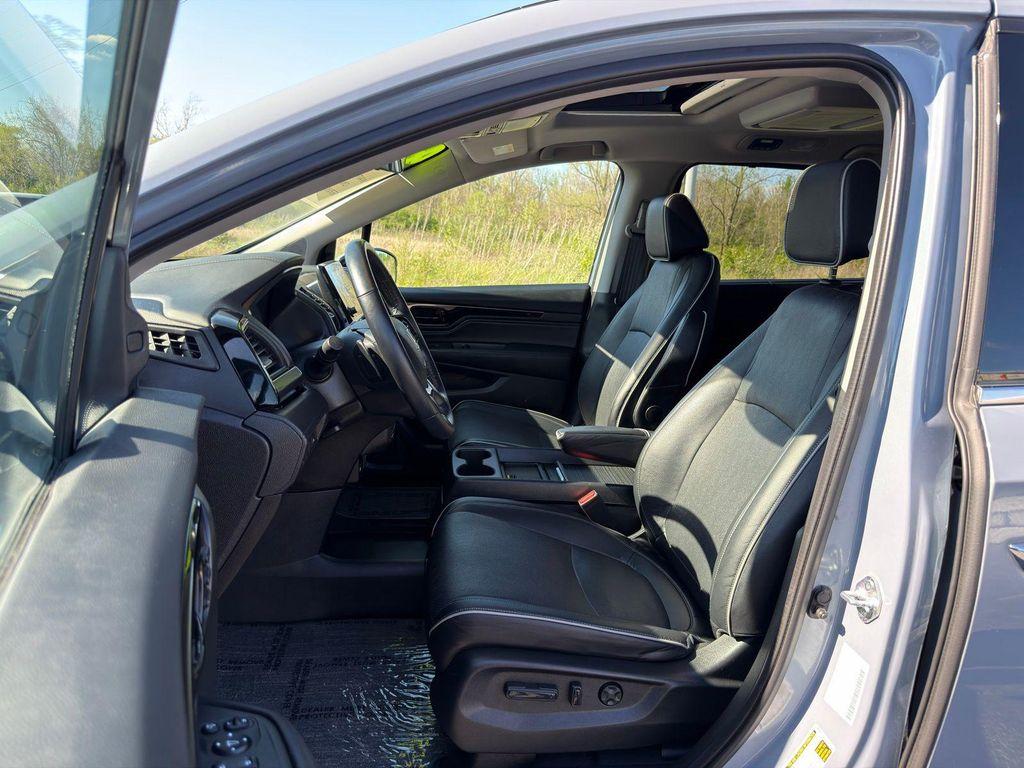 used 2024 Honda Odyssey car, priced at $41,900