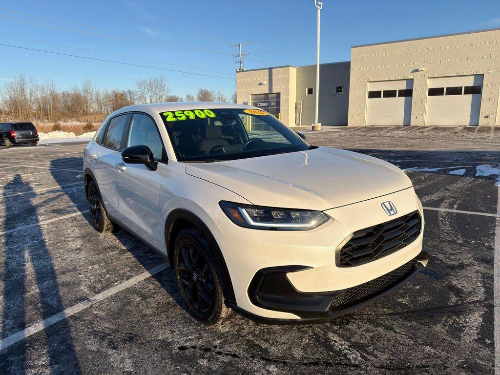 used 2025 Honda HR-V car, priced at $25,500