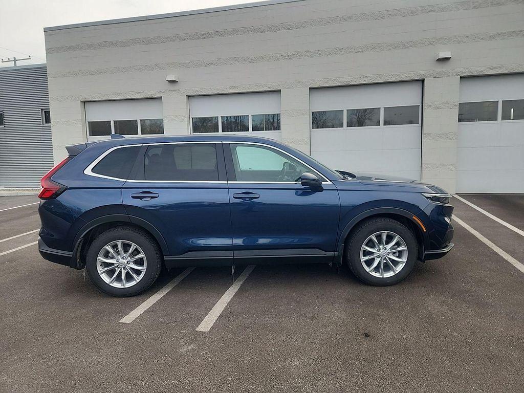 used 2025 Honda CR-V car, priced at $34,400
