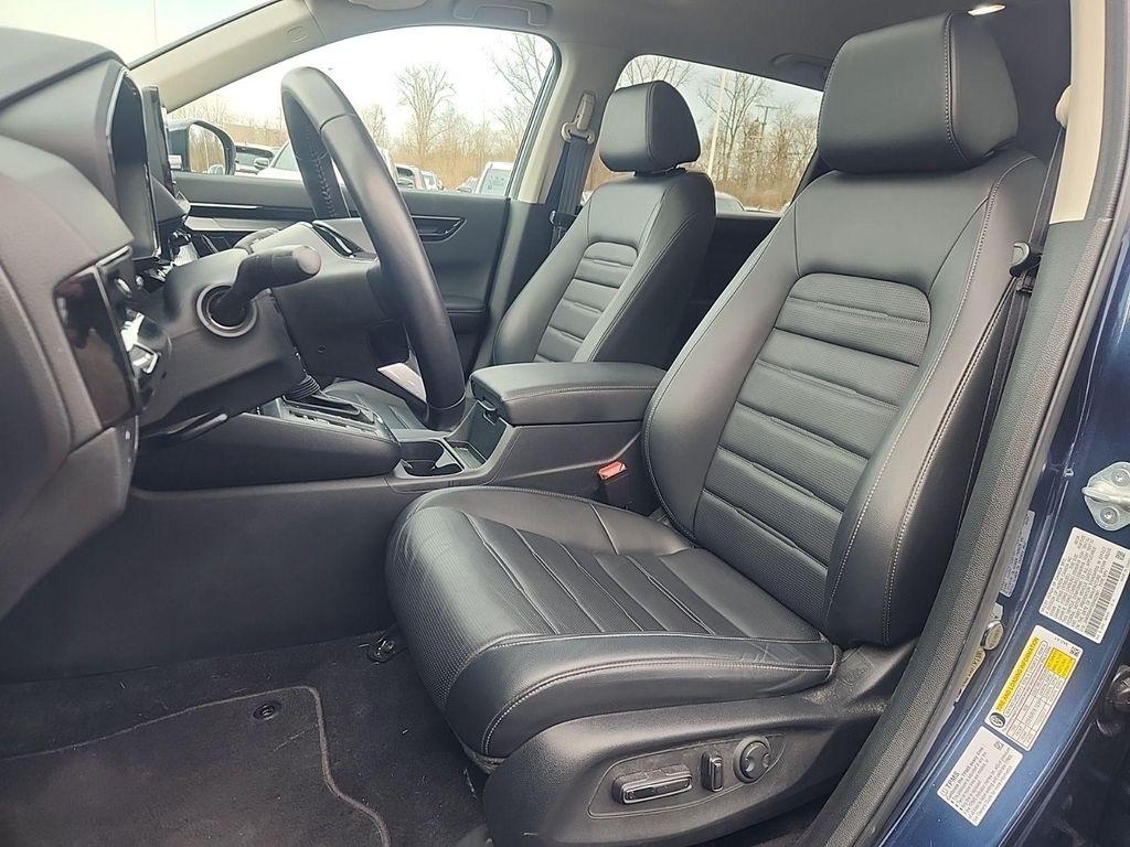 used 2025 Honda CR-V car, priced at $34,400