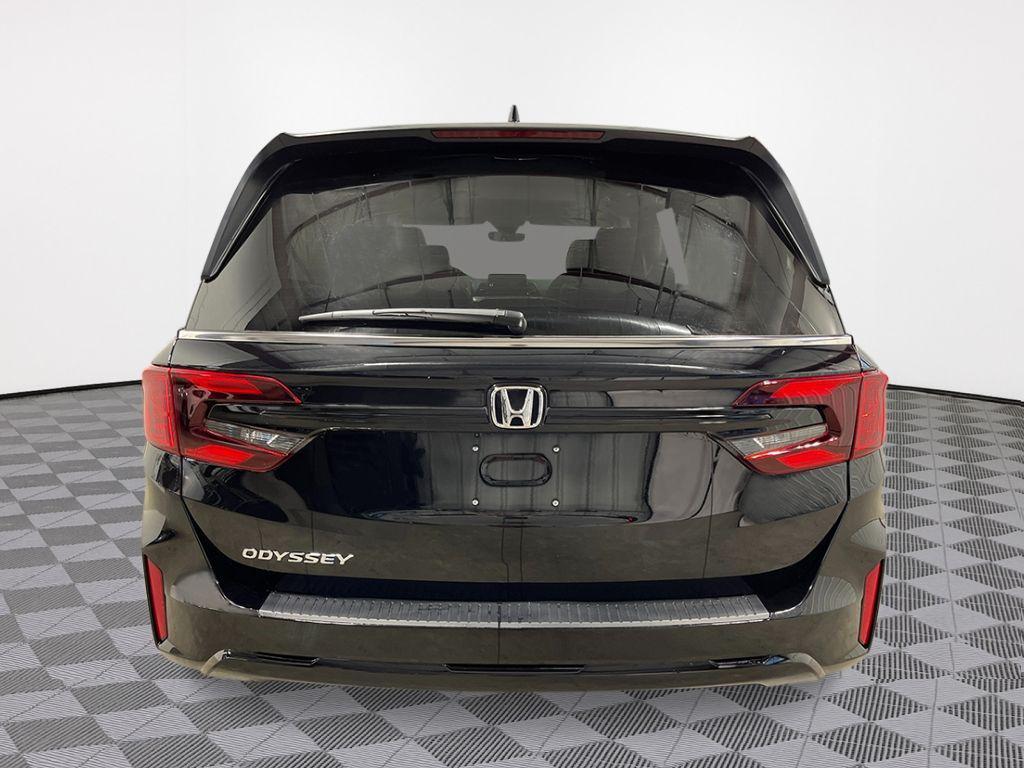 new 2026 Honda Odyssey car, priced at $44,290