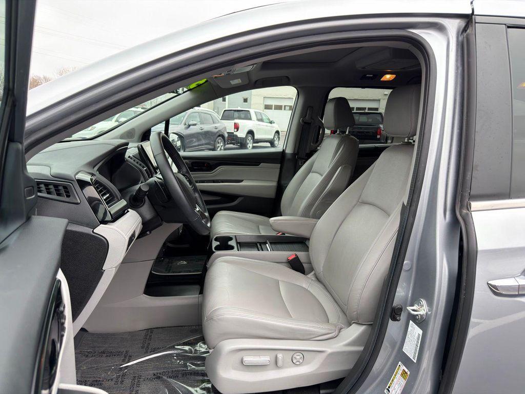 used 2024 Honda Odyssey car, priced at $37,900