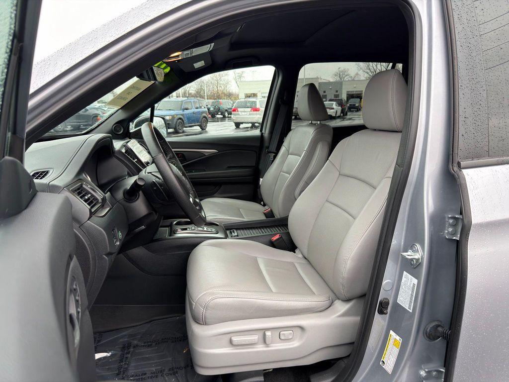 used 2023 Honda Passport car, priced at $32,700