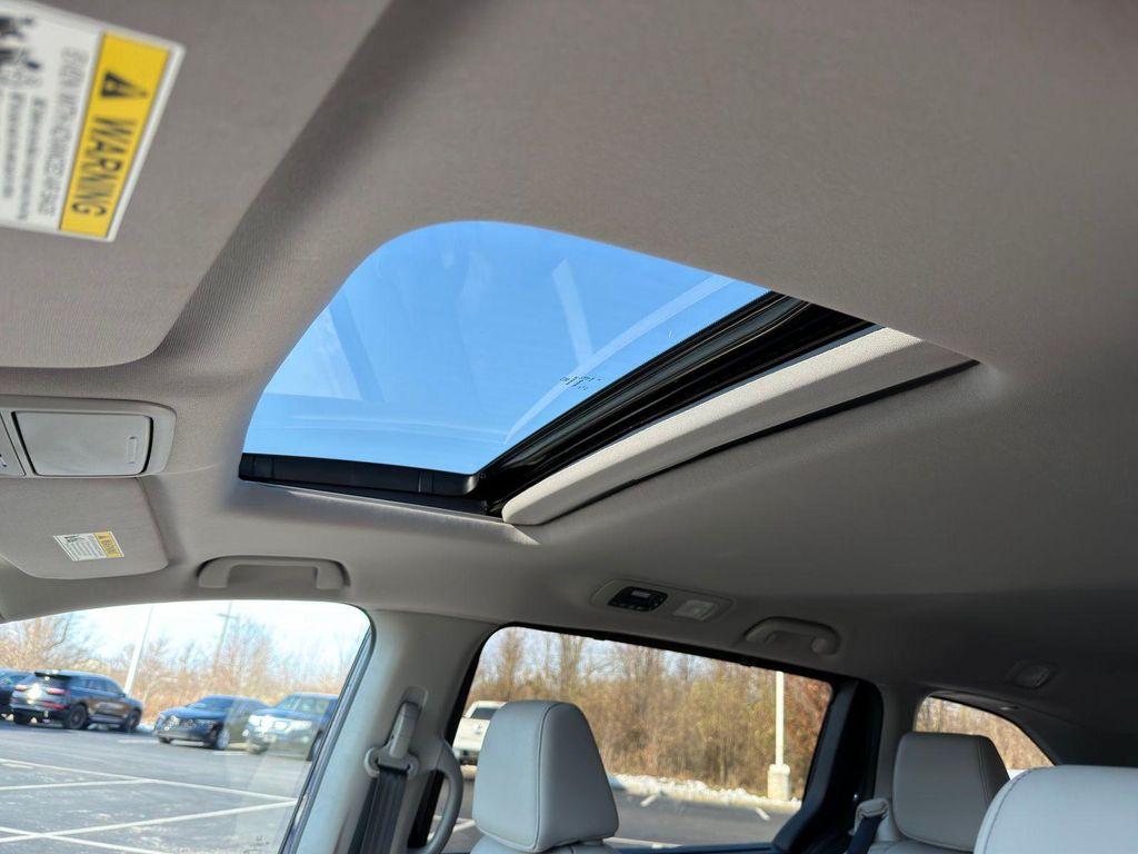 used 2024 Honda Odyssey car, priced at $38,900