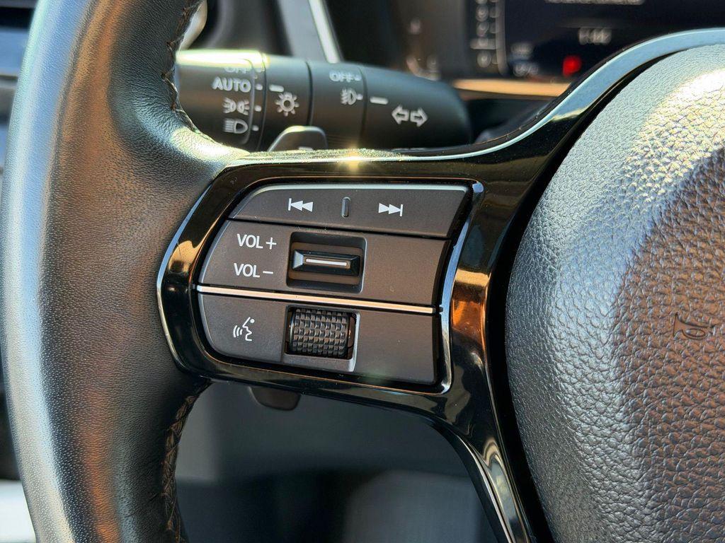 used 2023 Honda Pilot car, priced at $41,800