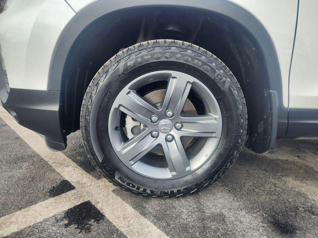 used 2023 Honda Ridgeline car, priced at $33,600