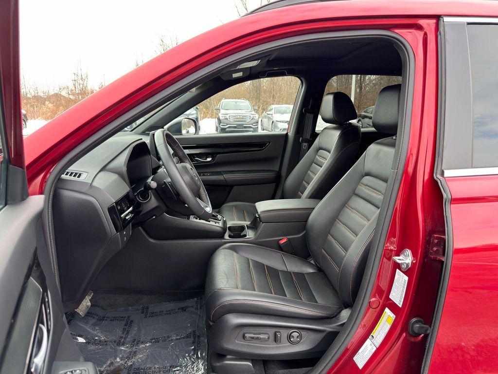 used 2024 Honda CR-V Hybrid car, priced at $34,900