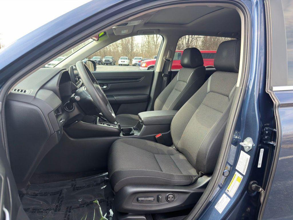 used 2024 Honda CR-V car, priced at $29,800