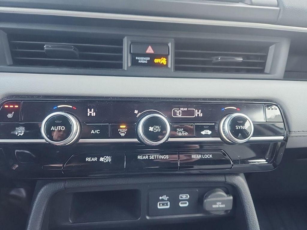 used 2024 Honda Pilot car, priced at $41,900