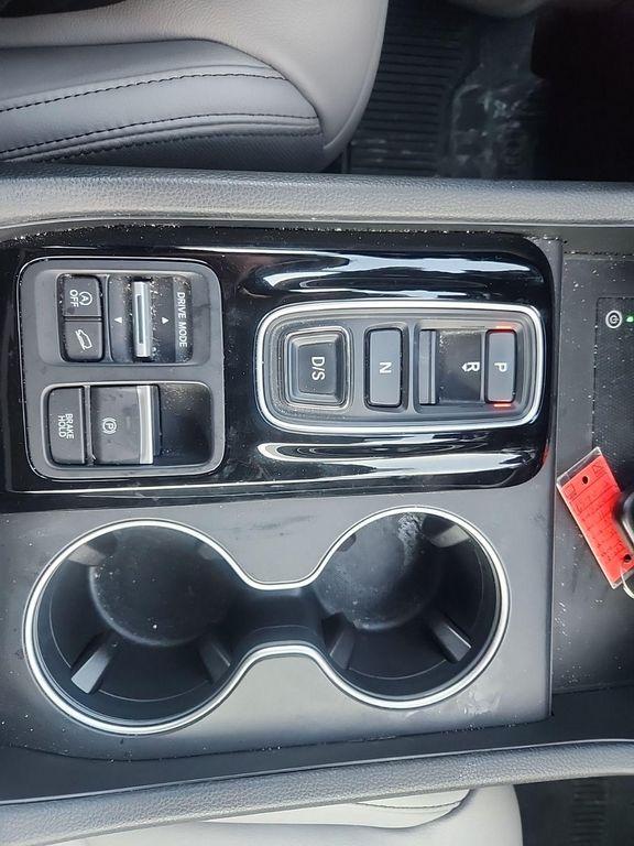 used 2024 Honda Pilot car, priced at $41,900