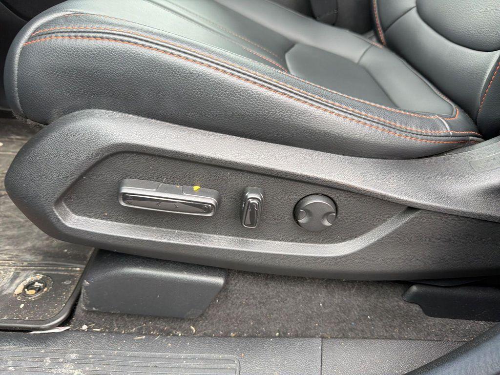 used 2025 Honda Pilot car, priced at $43,900