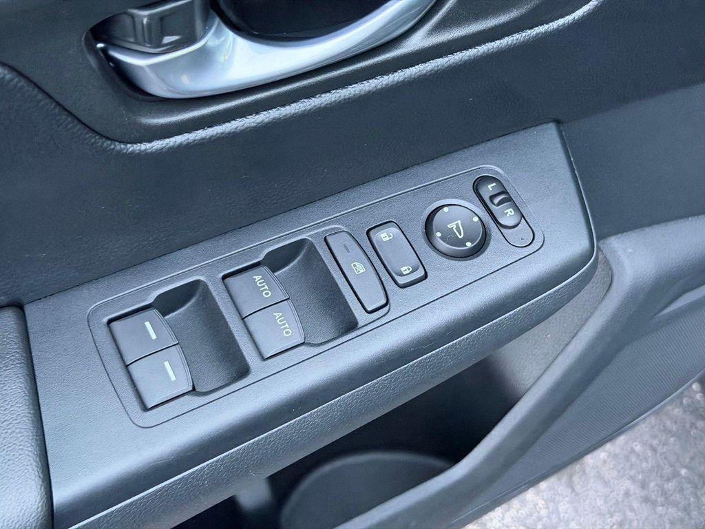 used 2023 Honda CR-V Hybrid car, priced at $28,400