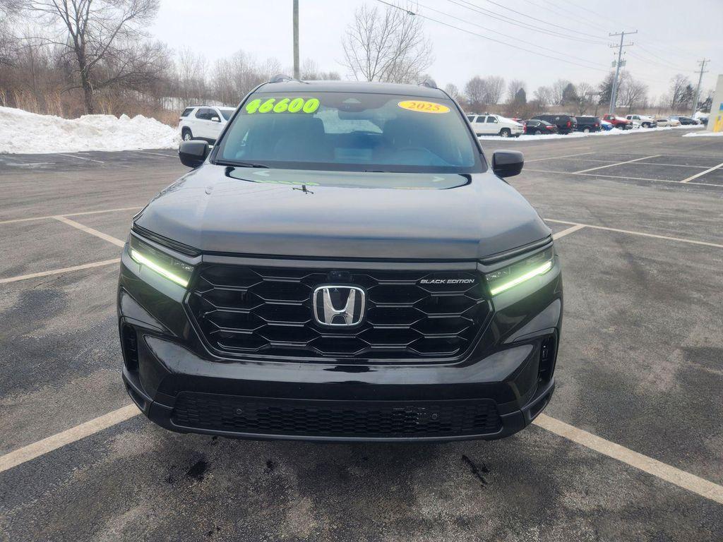 used 2025 Honda Pilot car, priced at $46,600