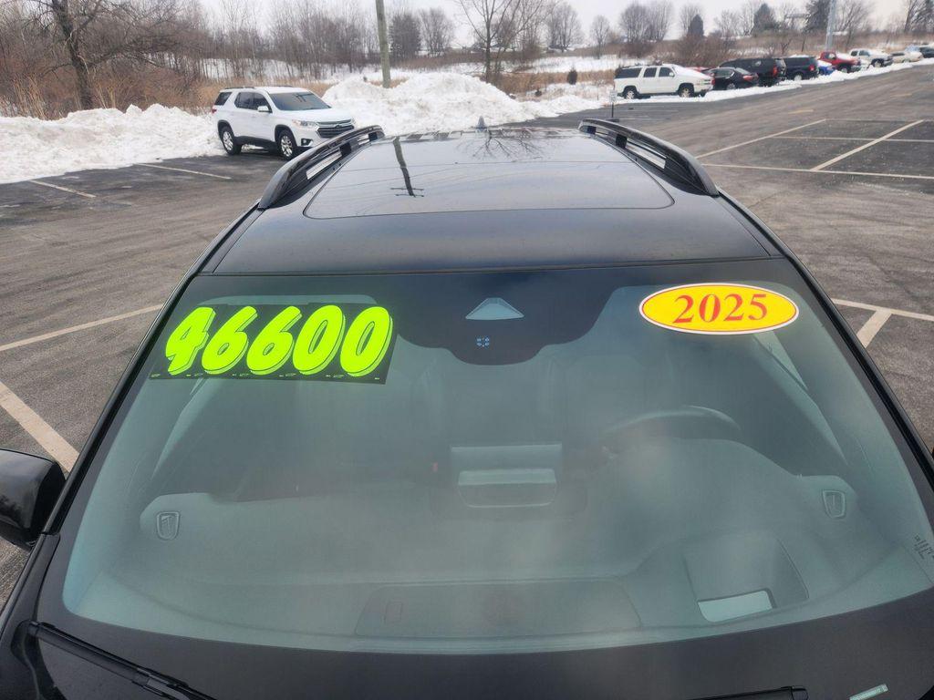 used 2025 Honda Pilot car, priced at $46,600