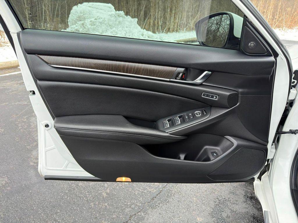 used 2021 Honda Accord Hybrid car, priced at $19,400