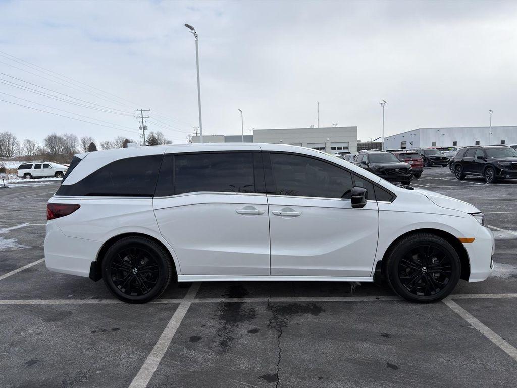 used 2025 Honda Odyssey car, priced at $39,900