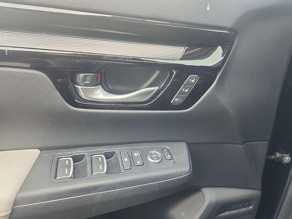 used 2024 Honda CR-V car, priced at $31,800