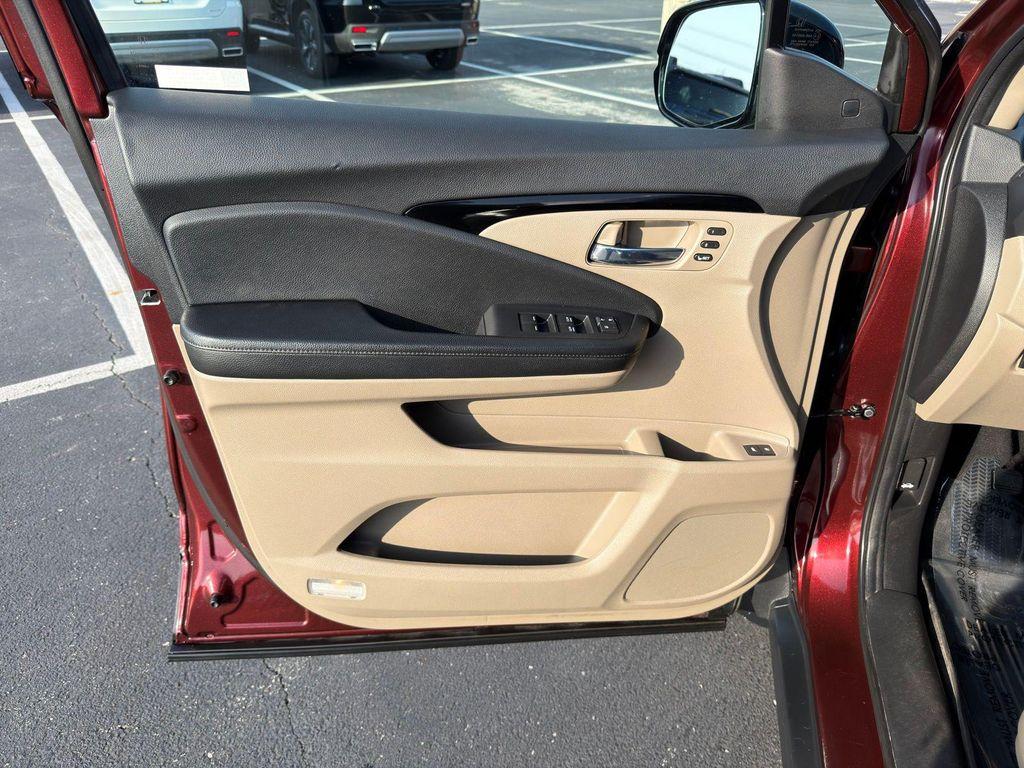 used 2019 Honda Pilot car, priced at $23,500