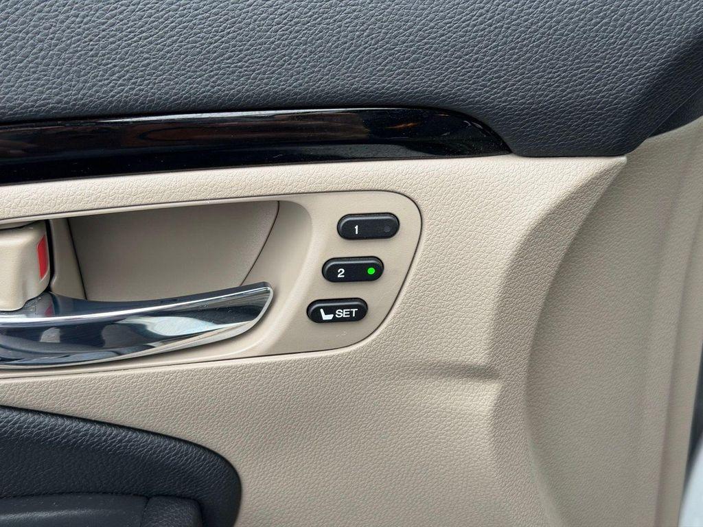 used 2022 Honda Pilot car, priced at $30,900