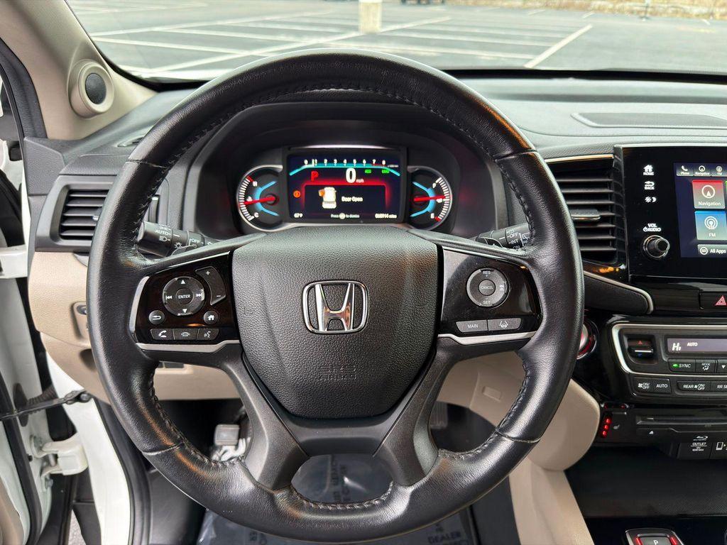 used 2022 Honda Pilot car, priced at $30,900