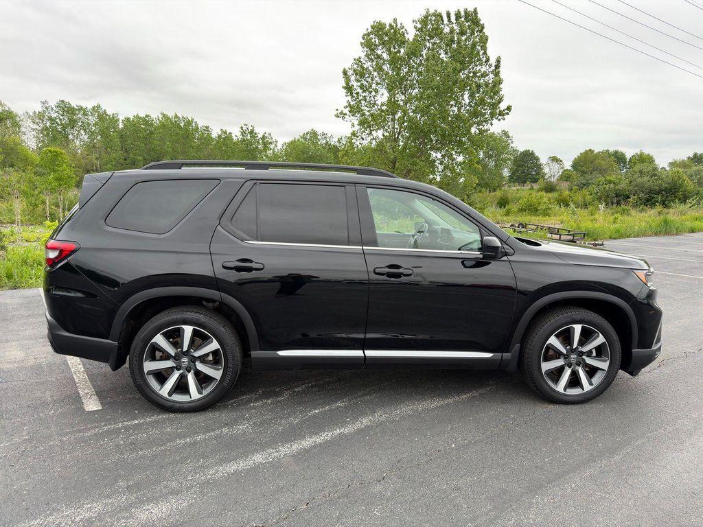 used 2024 Honda Pilot car, priced at $41,226