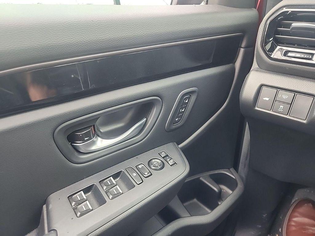 used 2025 Honda Pilot car, priced at $43,800