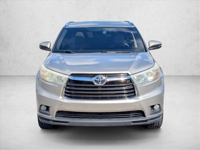 used 2016 Toyota Highlander car, priced at $13,685